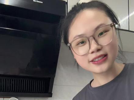 这个三角插头小电扇真是救了老命了#卫生间厨房专用小风扇 #夏日小风扇