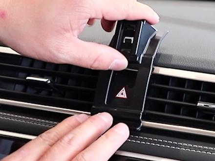 三菱劲炫专用支架装上去是一种什么样的体验呢!@抖音汽车 #车载手机支架 #汽车用品