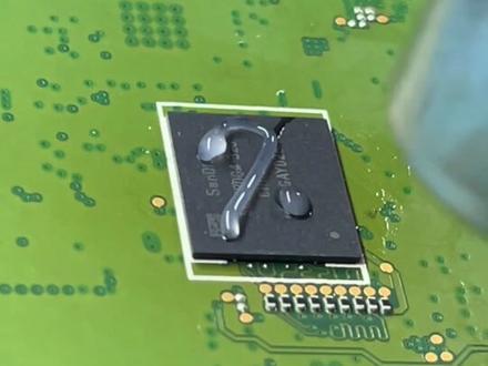 北汽EU5黑屏维修详细教程 现场维修视频
#汽车知识分享#车机黑屏#汽车电子维修 #汽车电脑维修 #长沙新能源汽车维修