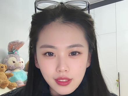 #创作者中心 #创作灵感 黄金山顶吹风的集合!别割肉,真正的行情在后面!#黄金暴跌 #黄金