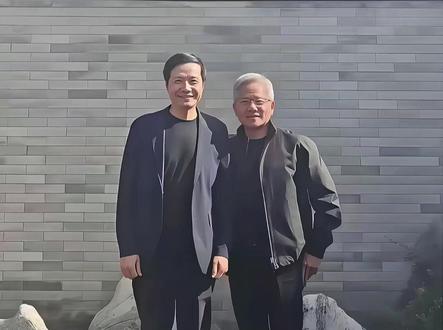 直到看到黄仁勋雷军时隔12年再次同框,可地位却发生了惊天反转!#商业人物#名人#黄仁勋#马斯克
