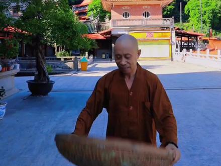 你为什么出家?(第4集)#创作灵感 #和尚 #修行 #人生是一场修行 #出家@DOU+小助手