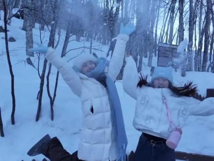 年轻不嗨,老年痴呆!#长白山攻略#雪地里撒欢 #哈尔滨 #南方孩子看见雪