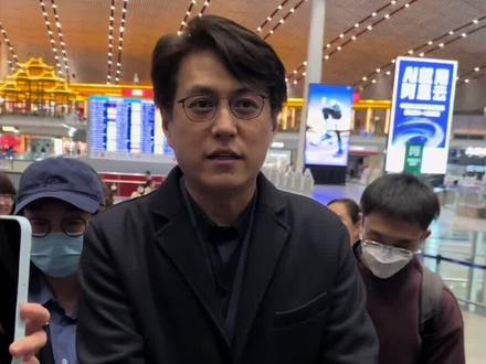 关于我被靳东当成dp这件事…
#靳东 #抽象 #追星 #叔圈