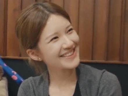 赵露思 新歌别装了 录歌花絮
露思本人锐评 好神的歌 哈哈哈哈哈#赵露思 #赵露思新歌别装了预热中