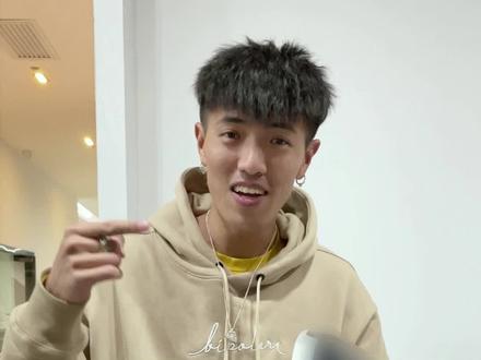 “金银角大王”来也,我叫你一声你敢答应吗? @安德鲁维金斯AndrewWiggins #维金斯入驻抖音