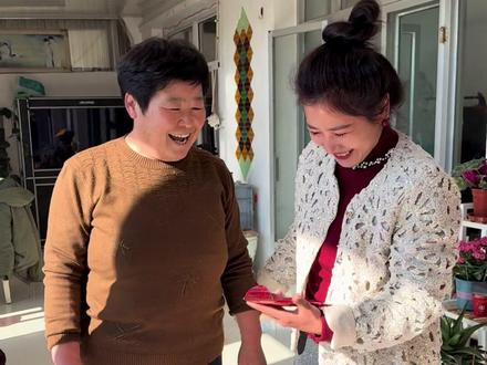 今天是正月初一我生日,公婆给我红包,一家人都准备礼物,远嫁直了。 #记录生活 #生日 #记录真实生活#幸福一家人