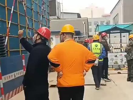 大专毕业生跳出土木坑,从考下监理工程师开始,三年工地生活告诉我,监理比施工前途强多了...#证书#监理工程师#备考经验#分享#建筑