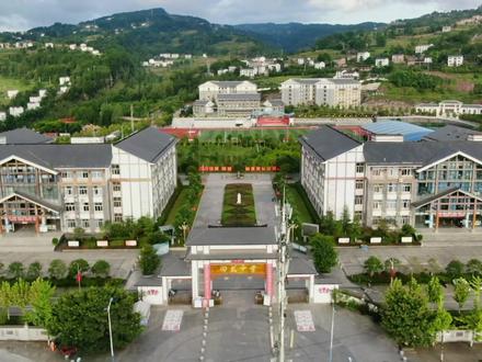 最美石柱 回龙中学#美丽校园 #航拍最美家乡 #第一视角 #青春校园