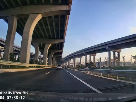 红绿灯多就算了,速度能不能提一提😀#诸暨