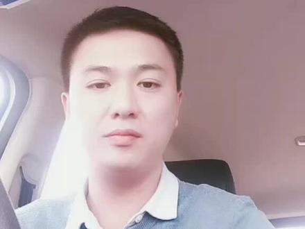 店里精洗加除臭200左右,误工费就不计了乘客不给就找滴滴,必须立马报备,打电话给客服。所以还是准备好塑料袋