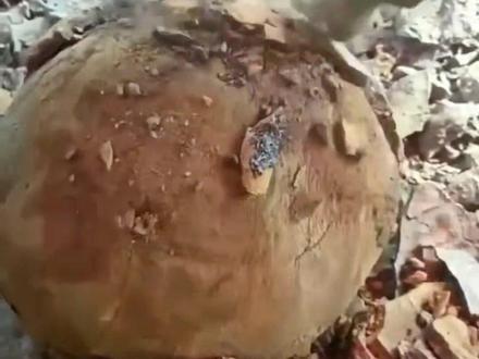 开砸,砸一个玛瑙蛋让老铁看看