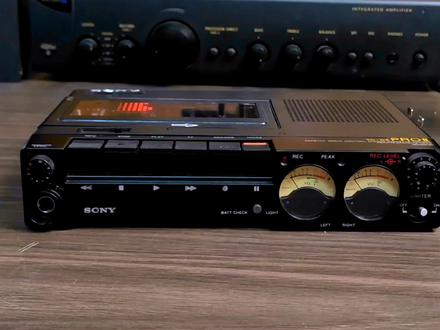索尼tc-d5 proⅡ 便携式卡座 解析
#发烧hifi #发烧音响 #发烧级音响推荐 #影音设备分享 #年代感