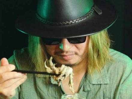 越南臭鱼测评,强大的胃才能挑战!
#抖音美食推荐官#美食 #黑暗料理