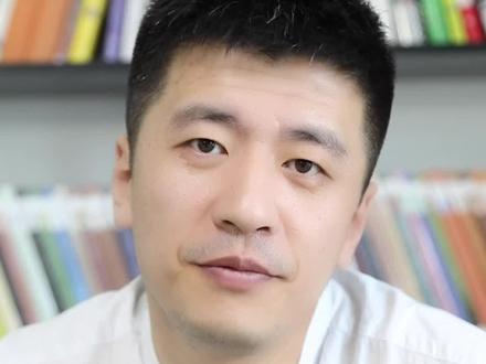 你们都是怎么跟老板请假的?评论区讨论一下,给职场新人们排个雷 #张雪峰 #职场 #请假