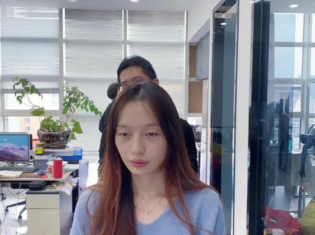 第一个其实是有点难度的,出乎意料啊