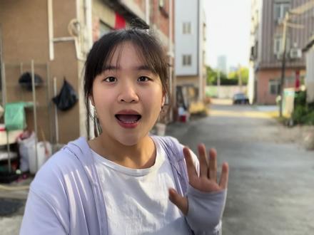 挑战帮学长妈妈摆摊卖菜心,和学长一起吆喝,这么大框能卖完吗#乡村守护人 #新农人计划2022