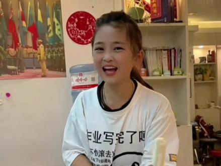 扣肉妹妹的计划能否成功呢?#扣肉妹妹 #于兜兜 #张研熙 #杨子钰 #憋住不准笑 (III)