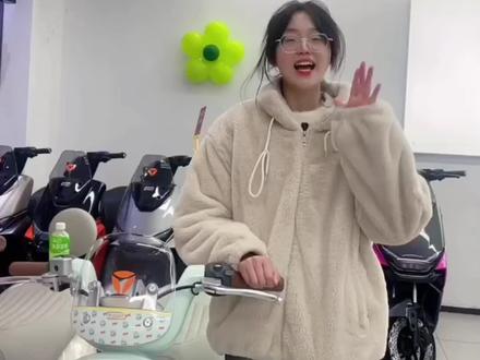 雅迪麦芒pro来了 #雅迪电动车 #济南雅迪#雅迪女王座驾 #雅迪麦芒pro #电动车 #都市通勤