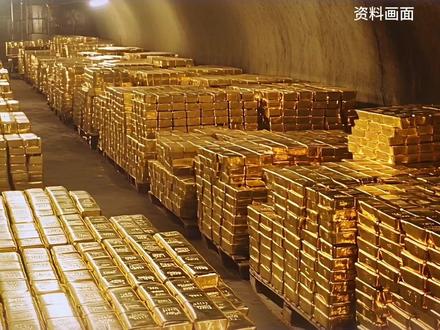 金价突破5000美元后还能买吗,杨德龙:金价不言顶涨到1万美元也许只要两三年,本质是国际资本对美国政府的不信任