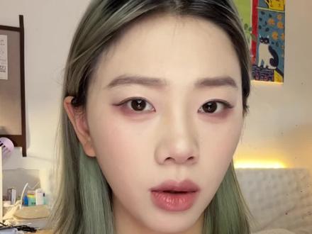 50s中性风鲻鱼头打理教程💯超简单 小宝一直在问的卷发教程来啦!
#鲻鱼头 #卷发教程 #中性风 #细软塌 #缕呈直发梳