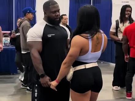 #肌肉型男 一天不挨揍系列,皮会痒🤣🤣🤣