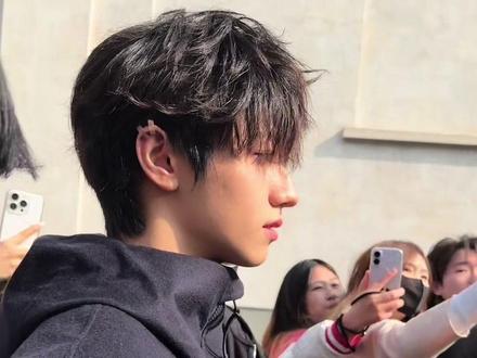 大眼睛高鼻梁顶级骨相到底啥感觉#朱志鑫 #米兰