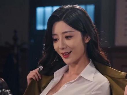 皇军这是什么计 Seedance 2.0一段提示词直接出作品
#李组长美人计 #seedance2 #ai