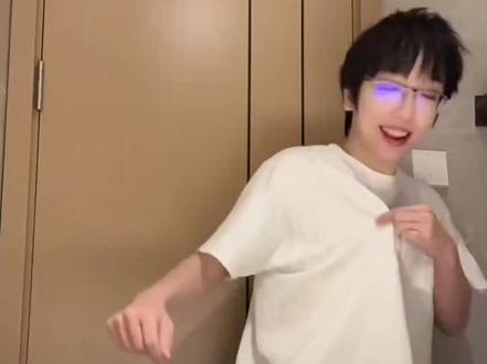 666还是一个隐藏富二代大佬呢?#小歪