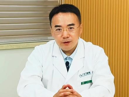 三分饥与寒,为何保平安?
“三分饥与寒,保得小儿安”这句中医古话怎么理解?不吃饱怎么长大个?
#儿科王波 #中医儿科 #日常养娃 #医学科普 #健康科普