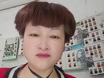 #清明节 #清明节上坟祭祖 #小技巧
今天给大家分享一个小技巧
买回来几张白纸 自己剪出挂坟的纸 视频里面的方法收藏起来 慢慢看 不难跟着视频方法就能学会