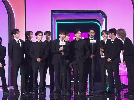 恭喜SEVENTEEN!!
#MAMA2023 #seventeen #mama颁奖典礼 #徐明浩 #尹净汉