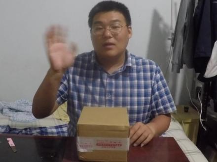 VR眼镜开箱,买不买体验一番就知道了