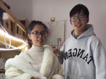 豆包穿搭之做客版|大家觉得朋友会让我们进门吗?#豆包穿搭 #情侣