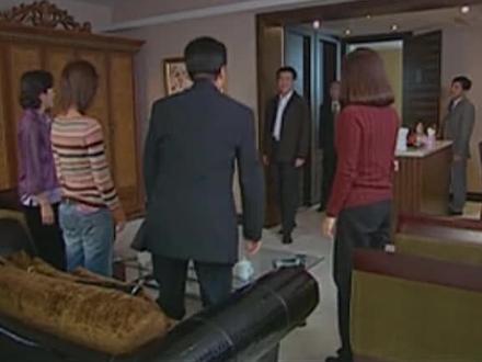 我主沉浮:迟到18年的婚礼,省长书记都来参加,这场面让人心疼!