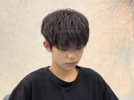 一看就很渣男的发型你喜欢吗#志强发型设计 #成都理发哪里好 #男生烫发 #男士发型设计