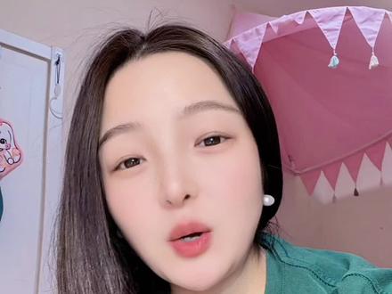 一分裤,我以为大家都是说说,没想到我今天真的刷到有人穿一分裤了,太震惊了#一分裤 #一分裤穿搭 #菊花裤 #瑜伽裤#鲨鱼裤