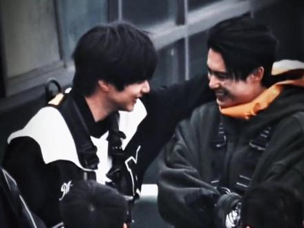 刘耀文这么多年了还是最爱这一款,瞧瞧给耀文迷成啥了!!! #刘耀文 #王鹤棣 #黄子韬 #宇宙闪烁请注意 #搞笑