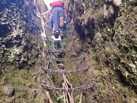 合肥出发一日行:霍山九峰十三洞,观音岩韭菜沟 #户外攀岩 #探洞 #探险 #户外徒步 #户外探险 #洞穴 #户外爬山 #行走山水间 #驴友 #登山