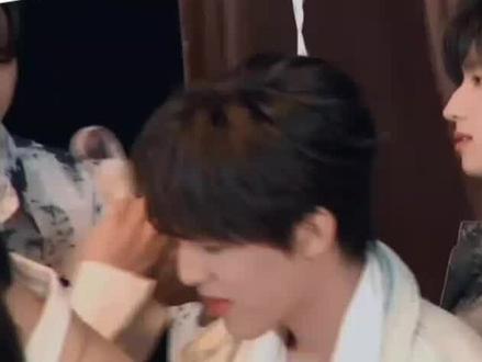 你们小情侣真的是……#朱苏 #苏朱 #苏新皓 #朱志鑫 #登陆计划