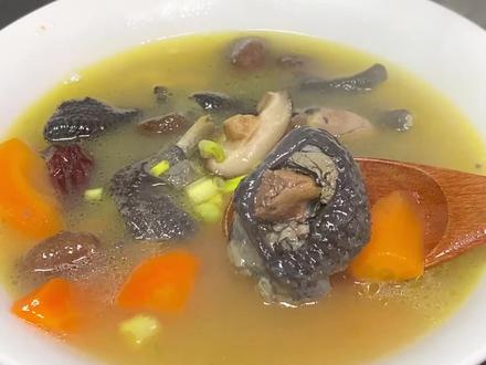 乌鸡汤正确做法,汤鲜味浓不油腻,做法简单,女人常喝滋润又养颜#滋补养生 #乌鸡汤 #抖音美食创作者