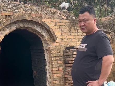 木炭是如何烧制而成的#木炭 #烤火取暖 #土窑 #烧烤炭