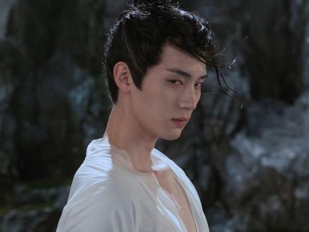 每个人都抱着必出片的决心拍的,兄弟!神图有了! #江湖夜雨十年灯 #周翊然 #包上恩 #影娱年味不打烊 #影娱热点团