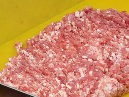 年夜饭-炸丸子,精彩美食持续更新~#美食教程 #美食 #炸丸子 #年货节 #年货