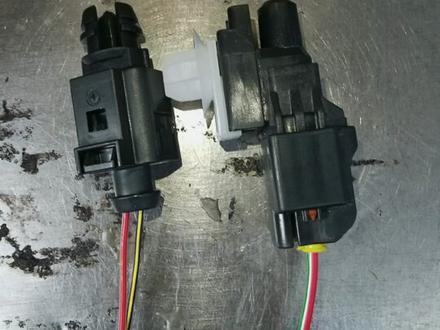 Alfa Romeo和玛莎拉蒂车型通病问题之一:空调系统室外温度传感器飘忽不定异常显示车外温度故障,导致空调不制冷或制冷不良!
#alfaromeo #玛莎拉蒂 #车外温度传感器 #汽车空调 #hks珠海高能