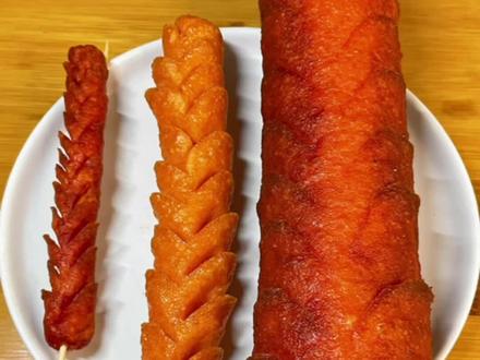 #超大香肠#夜宵吃什么 其实也不多,就一根香肠~