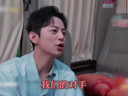 有人当了碟中谍两头跑,是谁我不说🌚#密室大逃脱 #明星大侦探 #大张伟 #杨幂 #白敬亭