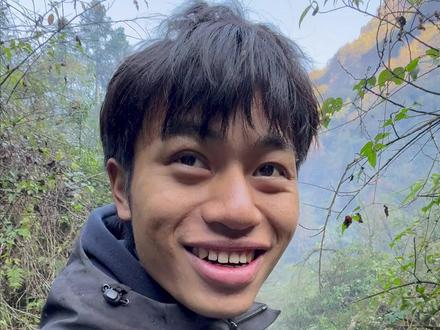 张家界七星山荒野挑战赛决赛第5天
越来越“癫”的林北 慢慢进入状态#荒野林北 #七星山杯 #荒野求生