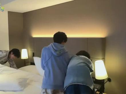 叠千纸鹤原片#杨博文