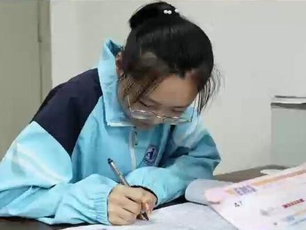 太和一中2025年高考生张贝西已被清华大学录取